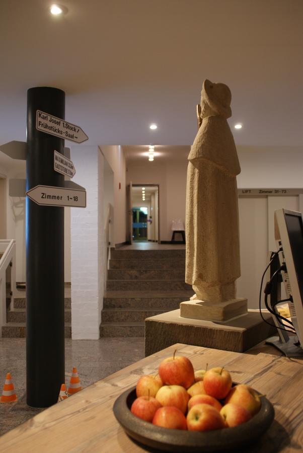 Hotel Krone-Post Вернек Екстериор снимка