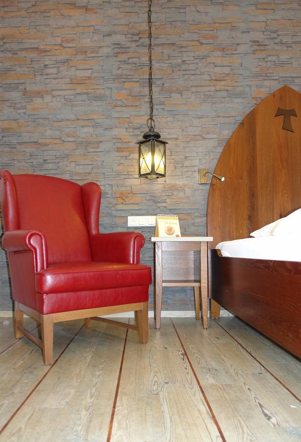 Hotel Krone-Post Вернек Екстериор снимка